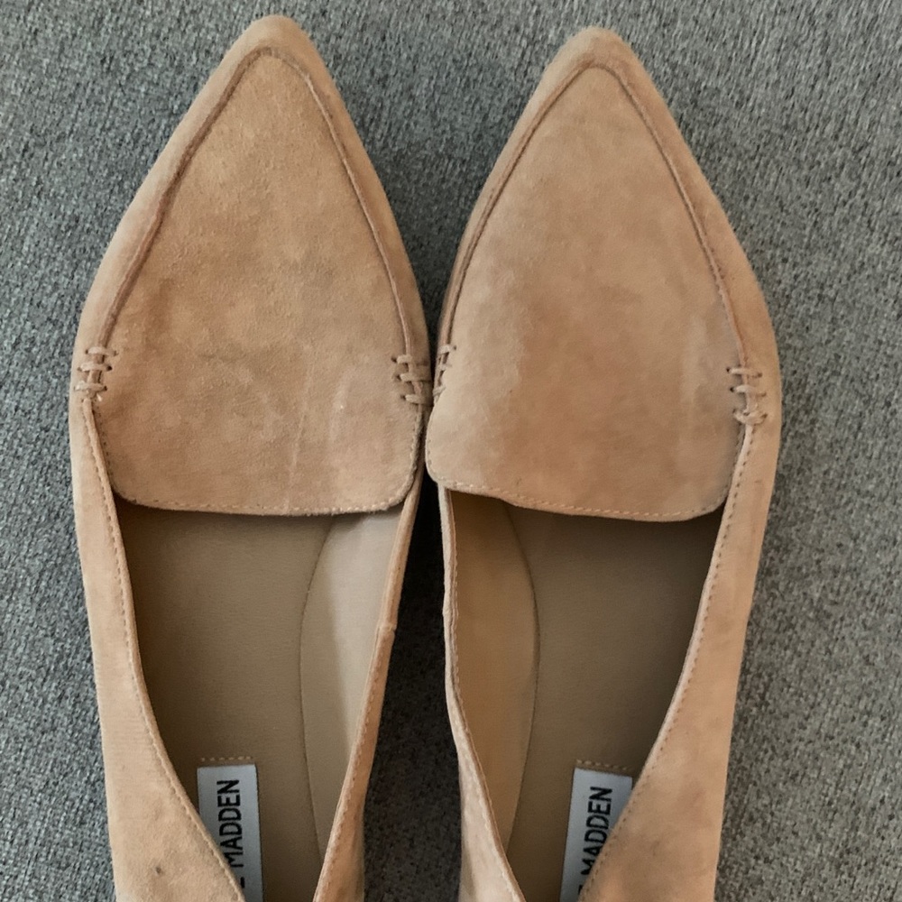 Steve Madden Feather Camel Suede 9.5 NWOT